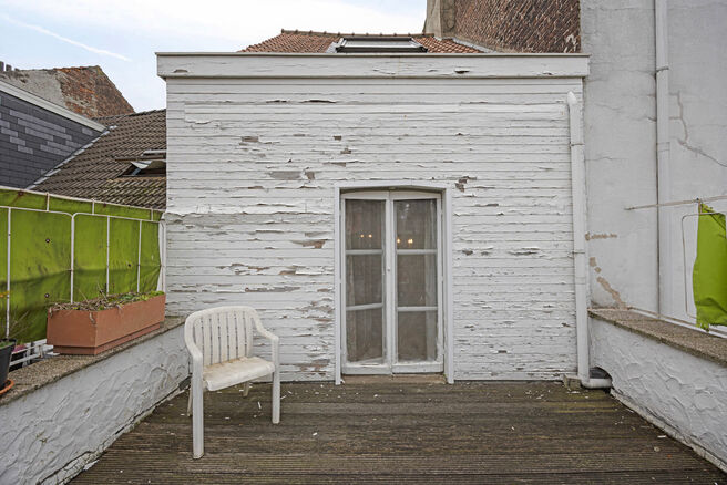 Cette maison familiale pittoresque se situe dans un quartier agréable et offre deux chambres, avec la possibilité d’en aménager une troisième. Elle comprend une cave spacieuse, une véranda lumineuse et une grande terrasse orientée plein sud.

AGEN