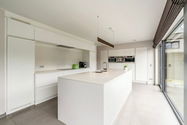 Villa for rent in Meise