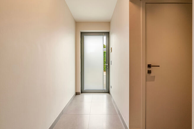 Villa for rent in Meise