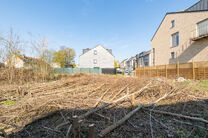 Full description: https://www.homerun.immo/en/for-sale
bart@homerun.immo &ndash; 02 445 10 00
FREE VALUATION: https://www.homerun.immo/en/valuation

This 428 m&sup2; building plot is ideally located in the recent &lsquo;Craetbosch&rsquo; development, a quiet and green re