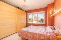 This well-maintained and spacious family home, offering 4 bedrooms and 2 bathrooms, is located in a quiet, residential and low-traffic neighborhood, on a יפה plot of 9a 12ca with a favorable south-east orientation. Thanks to this orientation, you can e