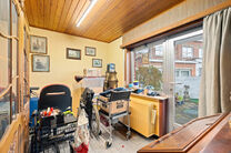 Uitgebreide beschrijving: https://www.homerun.immo/nl/te-koop
GRATIS SCHATTING: https://www.homerun.immo/nl/schatting
VIDEO TOUR: https://www.youtube.com/watch?v=6sY5eU9lux8

Deze solide woning met drie slaapkamers geniet van een uitstekende ligging in de