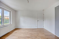Cette maison entièrement rénovée est située dans le quartier prisé, verdoyant et à faible circulation d’Abtsdal, à distance de marche du centre de Grimbergen.
Le quartier est réputé pour son caractère familial, sa proximité avec les écoles, 
