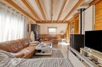 Cette maison familiale avec 3 chambres, garage et jardin est située sur un terrain de 5a94ca dans un lotissement agréable et calme, à un excellent emplacement à proximité du célèbre Château et Parc de Kruikenburg.

DESCRIPTION :
Au rez-de-chaussé
